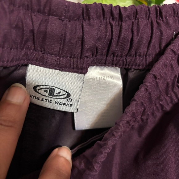 EUC capri athletic pants - Picture 5 of 6